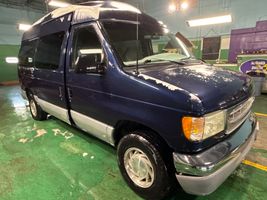 2002 FORD E150 VANS