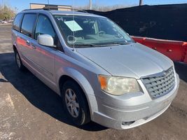 2010 Chrysler Town & Country