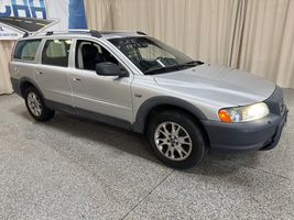 2005 Volvo XC70