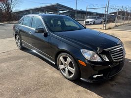 2011 MERCEDES-BENZ E CLASS