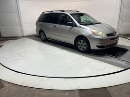 2004 Toyota Sienna