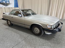 1988 Mercedes-Benz 560 SERIES