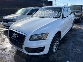 2010 AUDI Q5