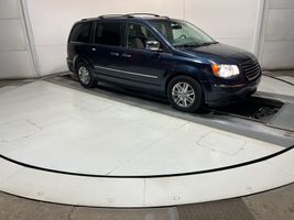 2009 CHRYSLER TOWN & COUNTRY