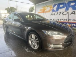 2014 TESLA MODEL S