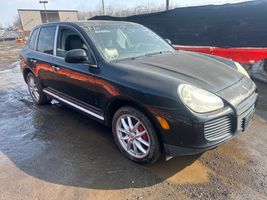 2004 PORSCHE CAYENNE
