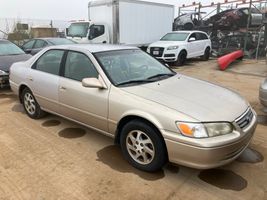 2000 Toyota Camry