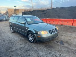 2003 VOLKSWAGEN Passat