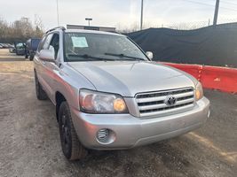2004 Toyota HIGHLANDER