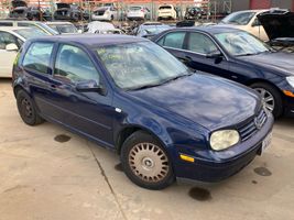 2001 VOLKSWAGEN Golf