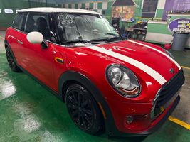 2018 MINI COOPER
