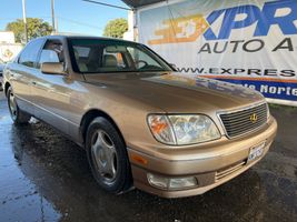 1998 Lexus LS 400