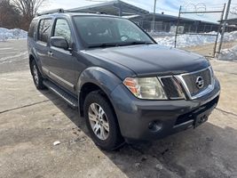 2012 NISSAN Pathfinder
