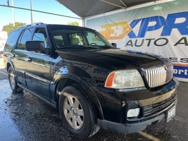 2005 Lincoln Navigator