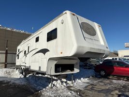 2005 5th wheel RV UNKNOWN