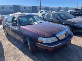 2008 LINCOLN TOWN CAR