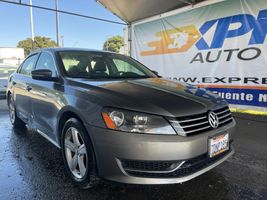 2014 VOLKSWAGEN Passat
