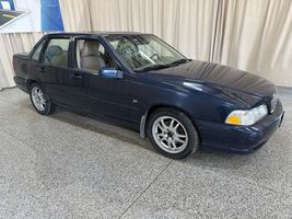 2000 VOLVO S70