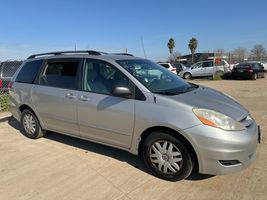 2008 TOYOTA SIENNA