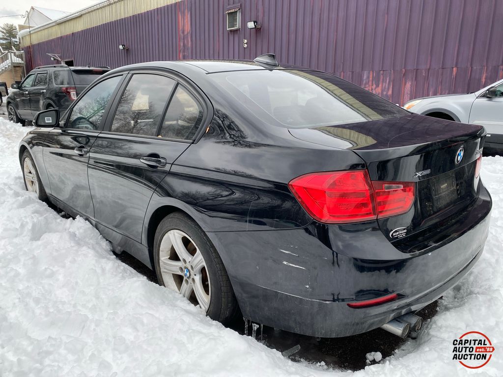 2013 BMW 3-SERIES 2