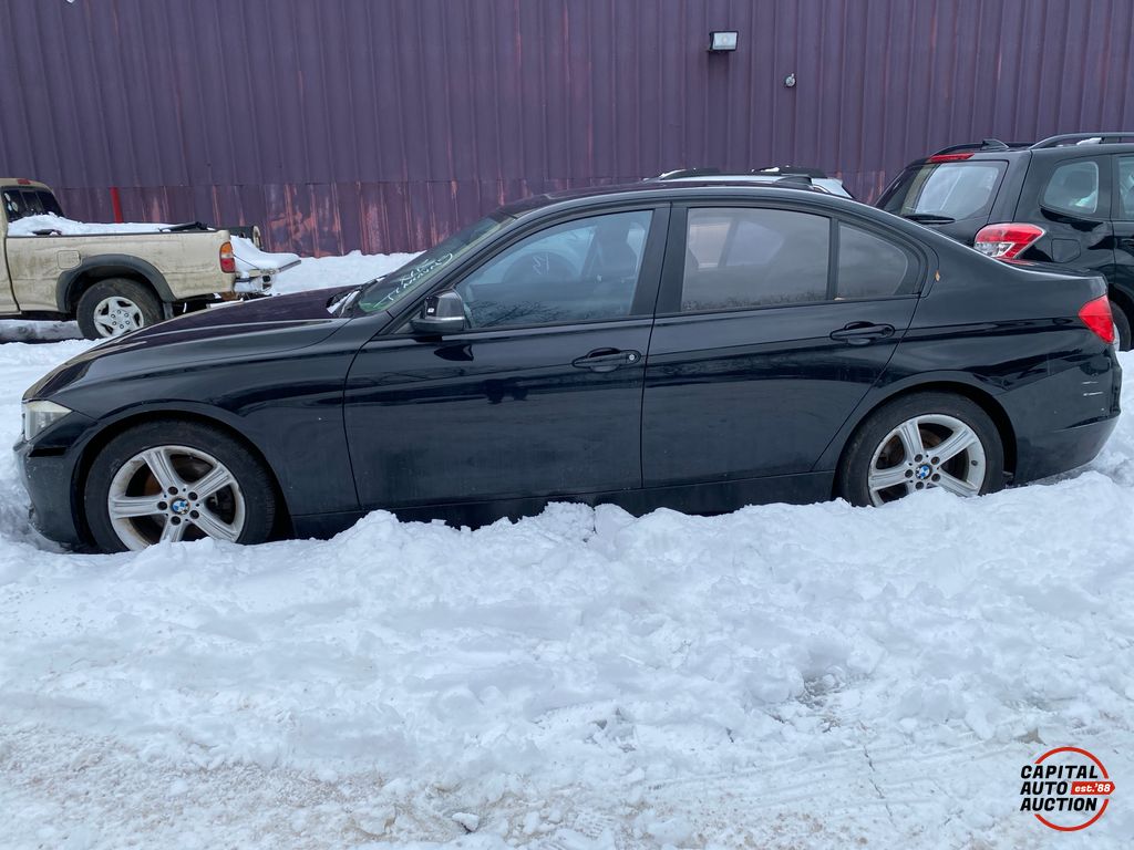 2013 BMW 3-SERIES 11