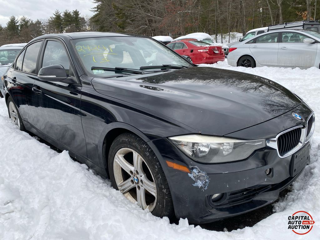 2013 BMW 3-SERIES 0