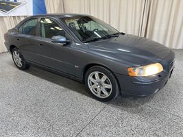 2005 VOLVO S60