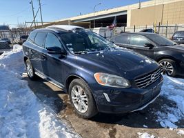 2015 VOLVO XC60