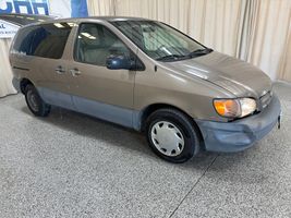 1999 TOYOTA SIENNA