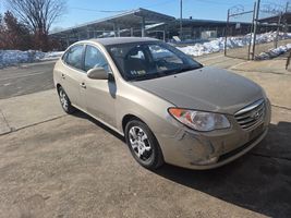 2010 HYUNDAI ELANTRA