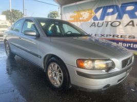2004 VOLVO S60