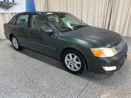 2001 TOYOTA AVALON