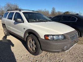 2002 VOLVO V70