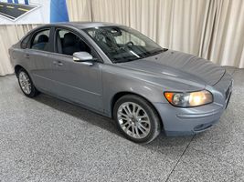 2005 VOLVO S40