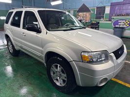 2005 FORD ESCAPE