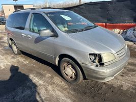 2002 TOYOTA SIENNA