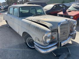 1968 MERCEDES-BENZ  