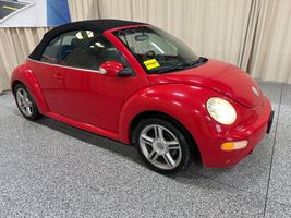 2004 VOLKSWAGEN NEW BEETLE