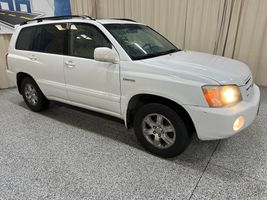 2003 TOYOTA HIGHLANDER