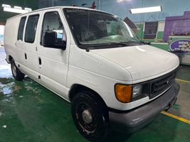 2006 FORD E150 VANS