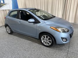 2013 MAZDA MAZDA2