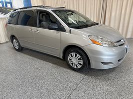 2008 TOYOTA SIENNA