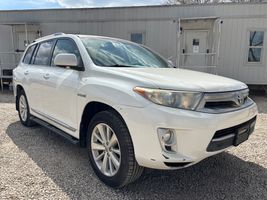 2011 TOYOTA HIGHLANDER