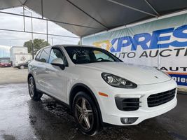 2015 PORSCHE CAYENNE