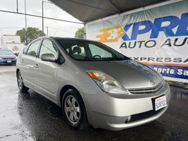 2004 TOYOTA PRIUS