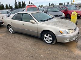 1999 LEXUS ES 300