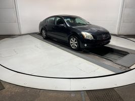 2005 NISSAN MAXIMA