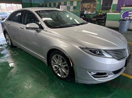 2016 LINCOLN MKZ