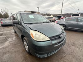2004 TOYOTA SIENNA