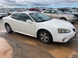 2006 PONTIAC GRAND PRIX